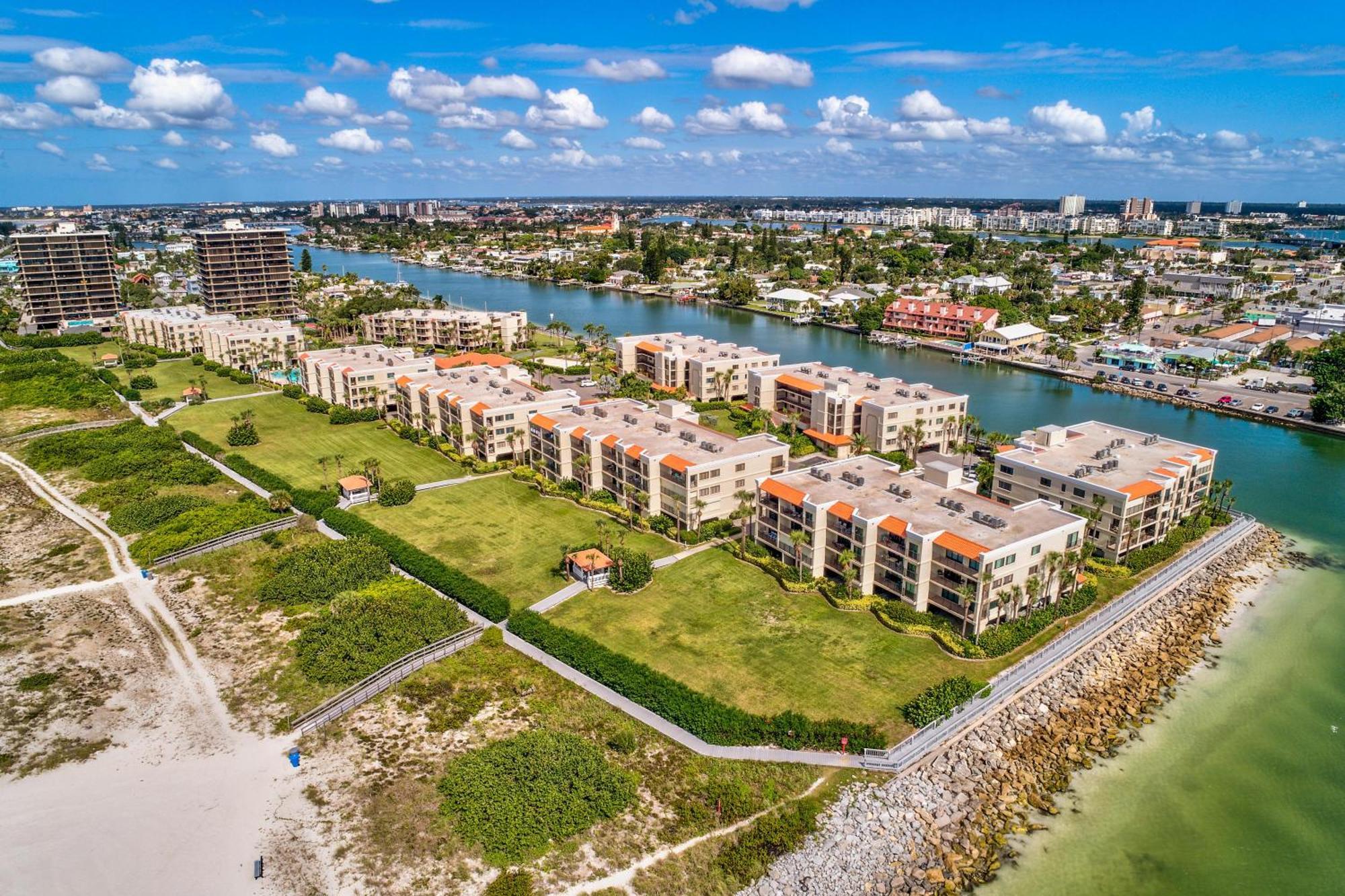 Land'S End 6-303 Beach Front - Premier Villa St. Pete Beach Exterior photo